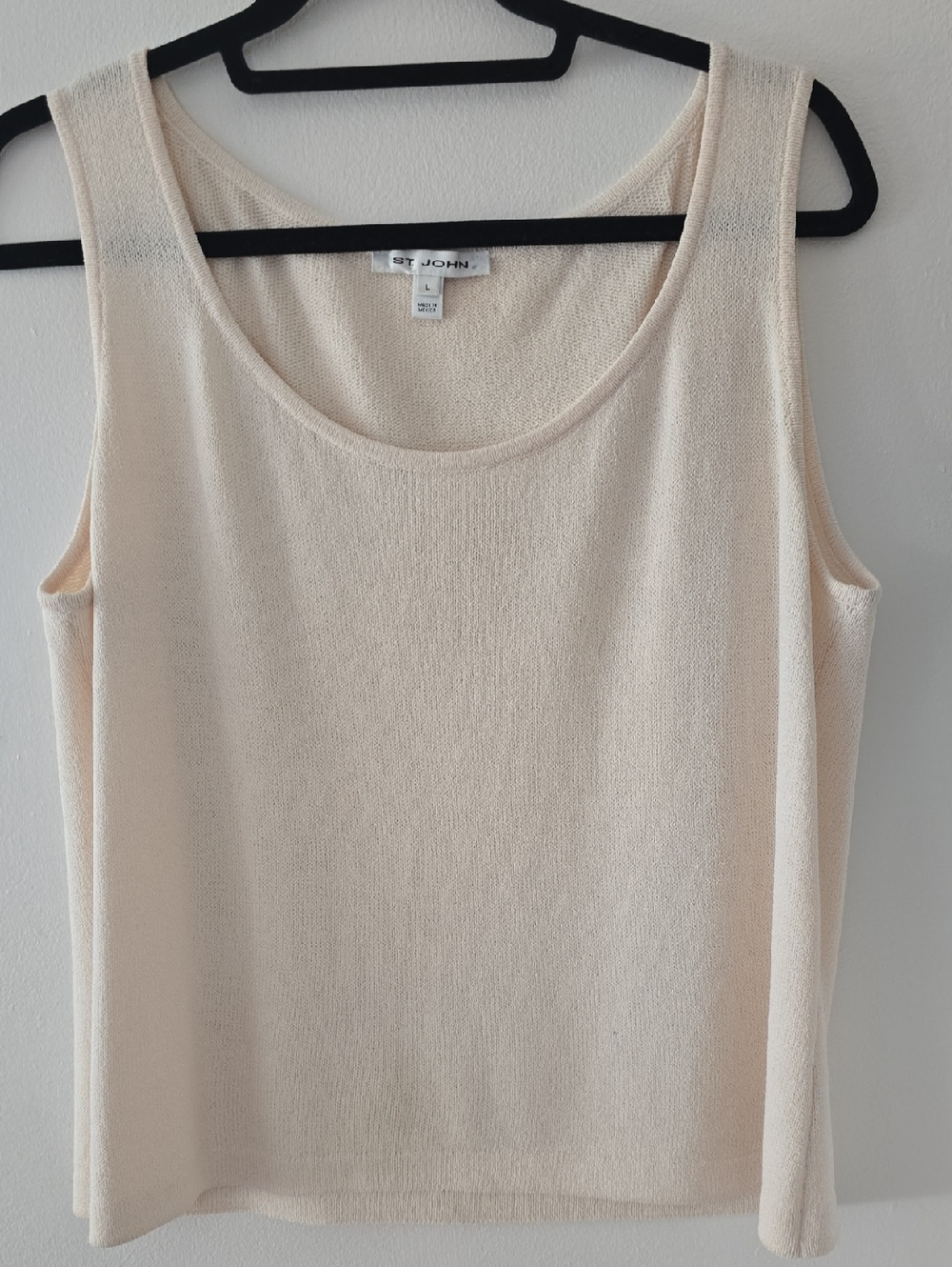 St. John Cream Sleeveless Knit Tank